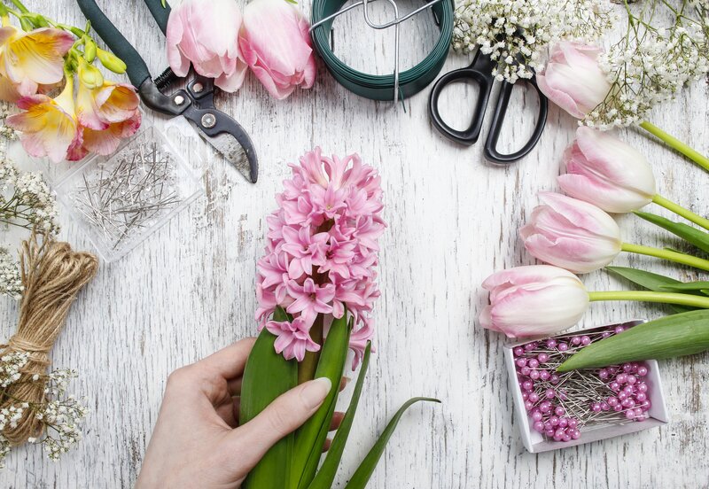 The Minimalist Guide to Organizing Your Space and Life